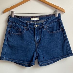 515 Levi’s Jean shorts size 8